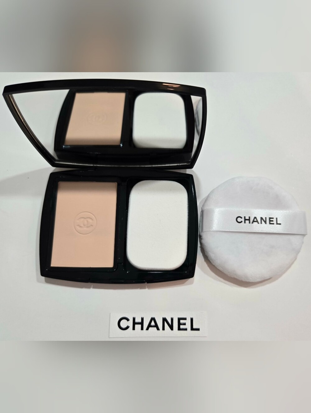 CHANEL ULTRA LE TEINT B 10 COMPACT FOUNDATION Full Size 13g New With Bonus
